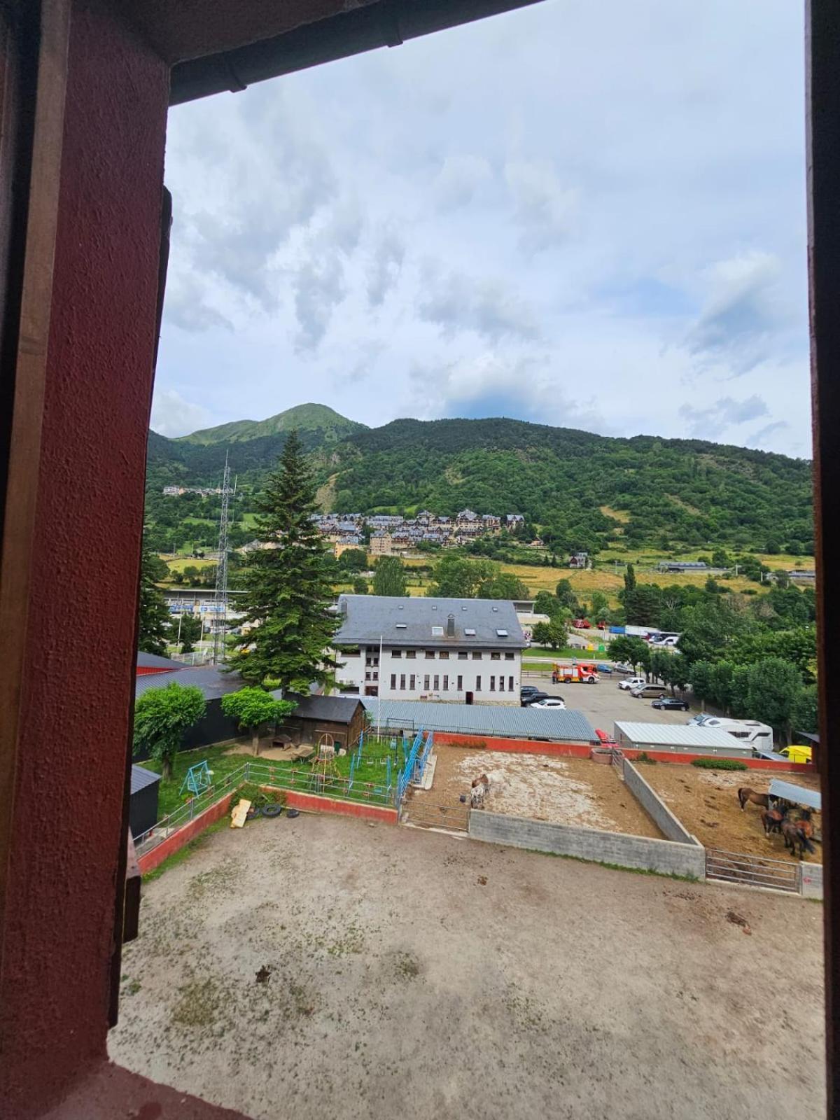 Hotel Hipic Vielha Exterior photo