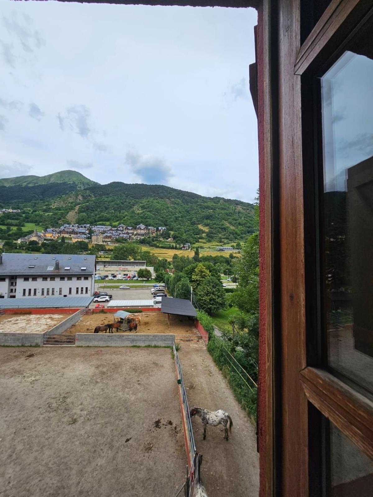 Hotel Hipic Vielha Exterior photo